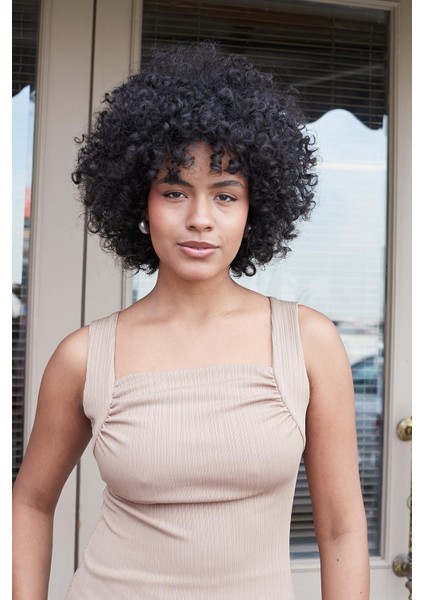 Kadın Likralı Şık Kumaş Kare Yaka Büzgülü Kolsuz Body Bluz-Camel modelleri