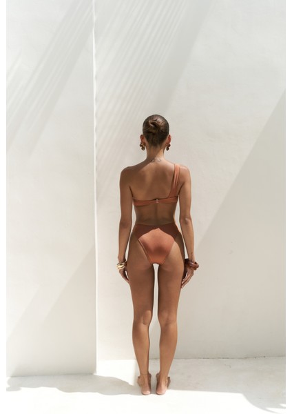 Balisya V Kesim Kiremit Bikini Altı fırsatları