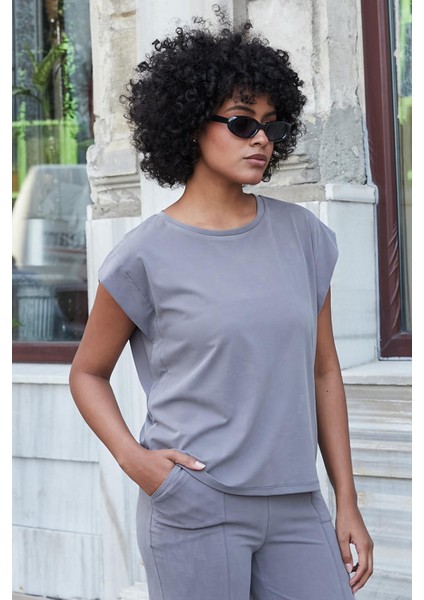 Kadın Modal Ipeksi Likralı Kumaş Geniş Sıfır Yaka Düşük Omuzlu T-Shirt Bluz-Antrasit
