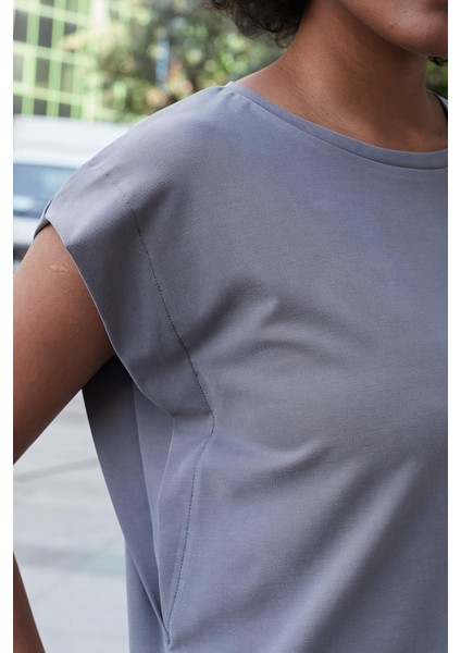 Kadın Modal Ipeksi Likralı Kumaş Geniş Sıfır Yaka Düşük Omuzlu T-Shirt Bluz-Antrasit