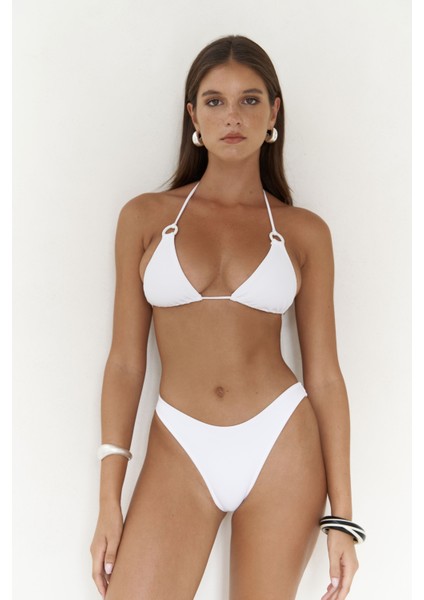 Samudra Halka Detaylı Beyaz Bikini Üstü
