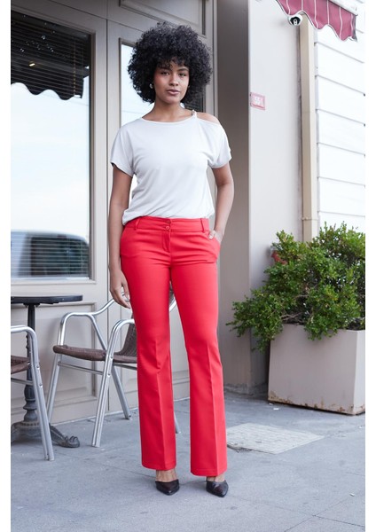 Kadın Modal Penye Geniş Sıfır Yaka Omuzu Dekolteli Aksesuarlı Düşük Omuz Bluz-Taş fiyatları