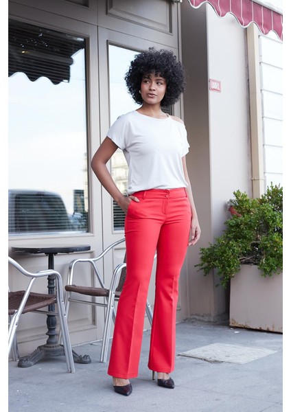 Kadın Modal Penye Geniş Sıfır Yaka Omuzu Dekolteli Aksesuarlı Düşük Omuz Bluz-Taş modelleri