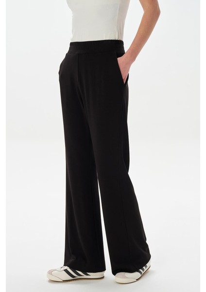 Modal Örme Nervürlü Flare Pantolon Siyah fırsatları