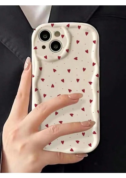 Iphone 13-14 Uyumlu Kılıf Kırmızı Aşk Kalp Şık Darbelere Karşı Dayanıklı Yumuşak Silikon Kapak Krem