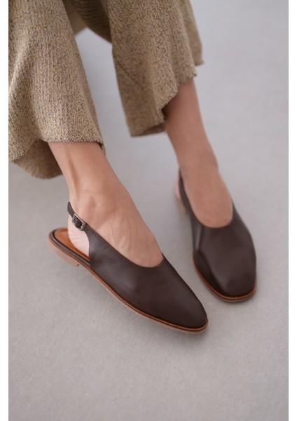 Blake Ön Kapalı Arka Kısım Açık Hakiki Deri Kadın Sandalet- Acı Kahve modelleri