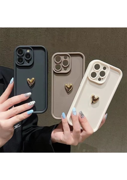 Iphone 14 Pro Max Uyumlu Kılıf 3D Gold Kalp Darbelere Dayanıklı Yumuşak Kamera Korumalı Kapak Siyah