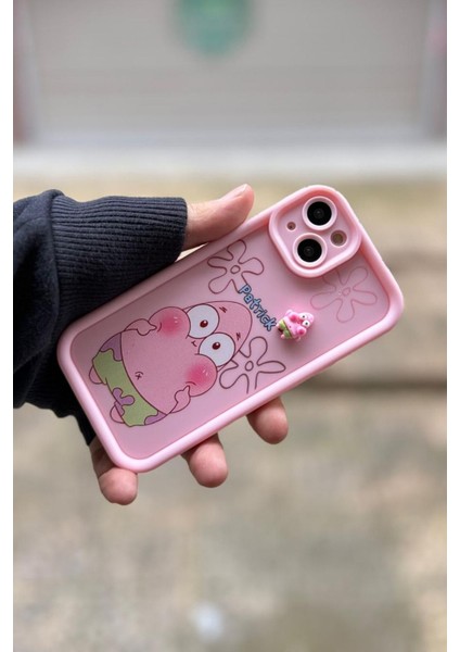 Iphone 15 Plus / 14 Plus Uyumlu Kılıf Patrick Desenli 3D Oyuncaklı Kamera Korumalı Kapak Pembe fiyatları