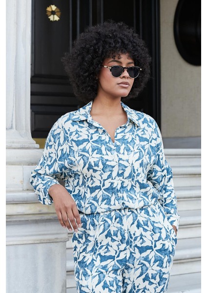 Kadın Desenli Vual Yakalı Düşük Omuzlu Uzun Kol Salaş Gömlek-Mavi Çiçek indirimleri