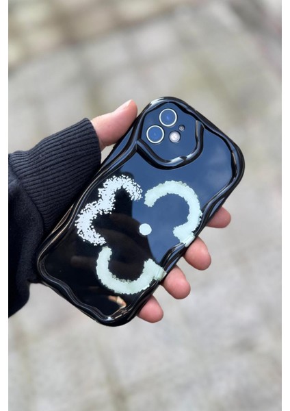 Iphone 12 Uyumlu Kılıf New Flower Desenli Darbelere Karşı Dayanıklı Yumuşak Silikon Kapak Siyah