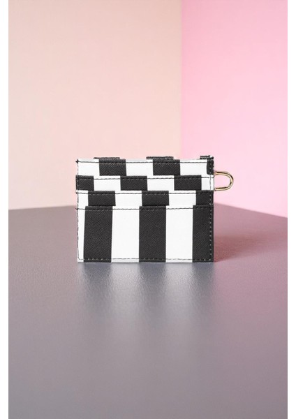 Kadın Vs Mini Kartlık fiyatları