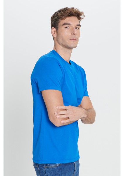 Erkek Saks Mavi %100 Pamuk Slim Fit Dar Kesim Bisiklet Yaka Tişört fırsatları