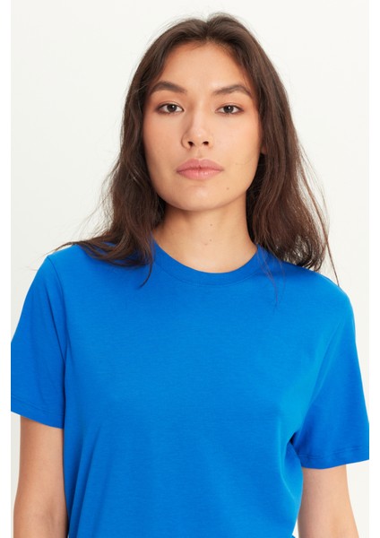 Erkek Saks Mavi %100 Pamuk Slim Fit Dar Kesim Bisiklet Yaka Tişört