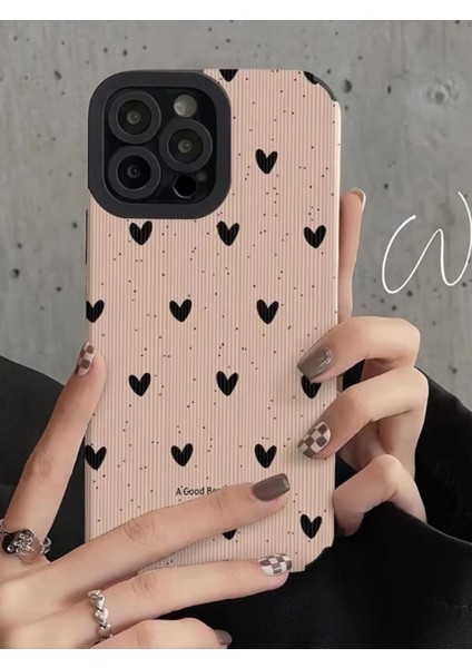 iPhone 15 Pro Kılıf Siyah Kalp Desenli Kamera Korumalı Estetik Zarif Yumuşak Silikon Kapak