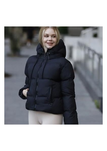 Kapüşonlu Kısa Kadın Şişme Mont modelleri