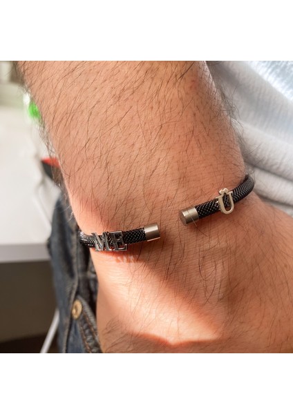 Gümüş 3 Harfli Siyah Çelik Bileklik fiyatları