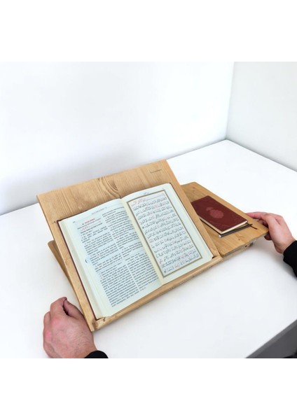 Ahşap Kuran-I Kerim Rahlesi - Ergonomik, Katlanabilir ve Ayarlanabilir Masaüstü Tasarım ile Konforlu Kitap Okuma