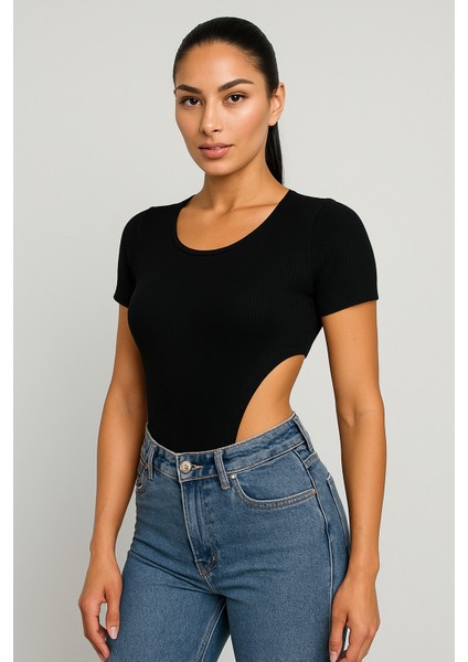 Kısa Kol Bodyuit modelleri