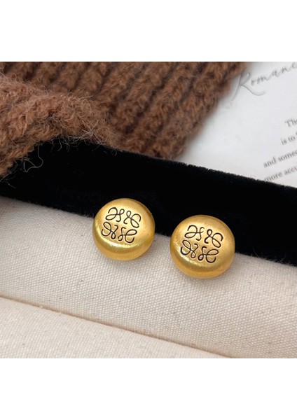 Niş Tasarım Metal Saplama Küpeler Moda Vintage Basit Moda Küpeler (Yurt Dışından)