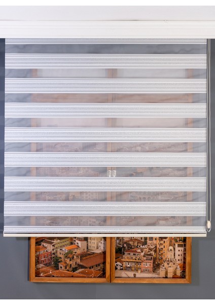 Gümüş Simli Detaylı Zebra Stor Perde