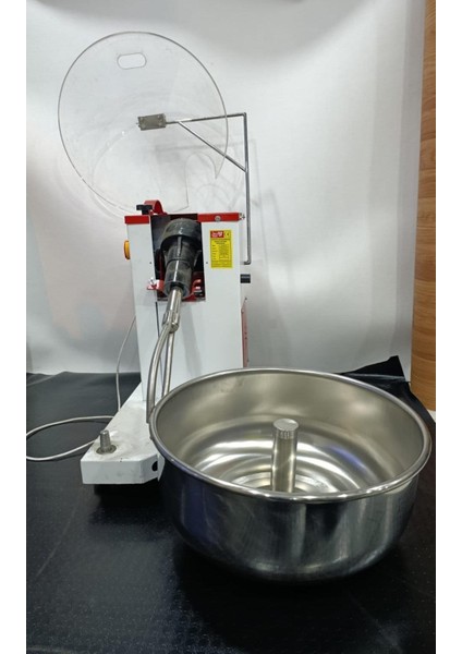 Kapaklı Hamur Karma Makinası 35 kg Un 15 Lt Su 50 kg Kapasiteli
