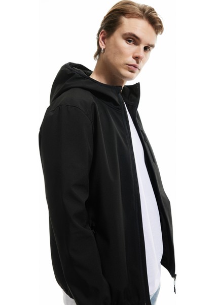 Yeni Sezon Fermuarlı Cepli Uzun Kollu Slim Fit Kapşonlu Mevsimlik Ceket modelleri