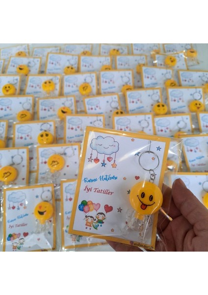 Elite 20 Adet Karne Hediyesi Işıklı Emoji Anahtarlık-Çocuk Bayram Hediyelik-Yarıyıl Sömestır Hediye 1 Adet
