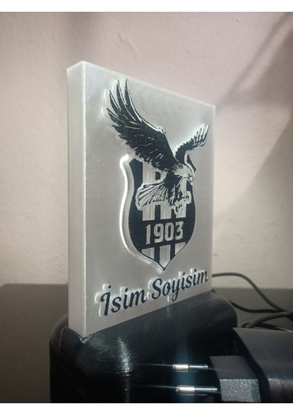 Elite Kişiye Özel Isimli Siyah Beyaz Kartal Taraftar Dekoratif LED Lamba M1 Kablolu Adaptörlü 1 Adet indirimleri