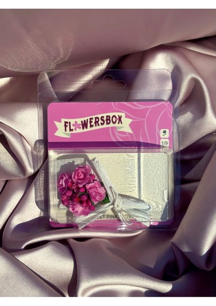 Sweet Pinky Love Mini Buket – Hot Koleksiyon Wheels Flowers | Özel Tasarım Çiçek Kutusu 1 Adet modelleri