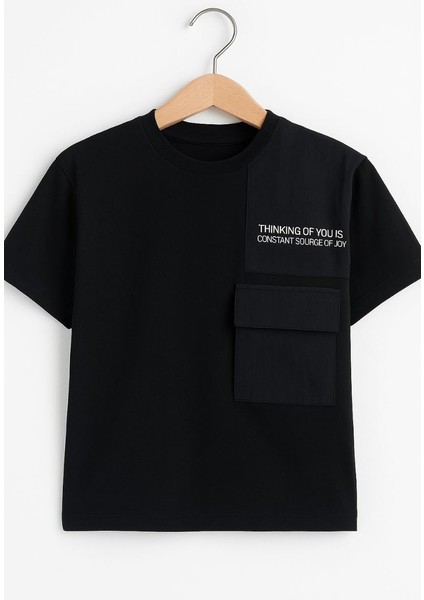 Erkek Dokuma Cep ve Omuz Detaylı Sırt Baskılı Şortlu Takım fiyatları