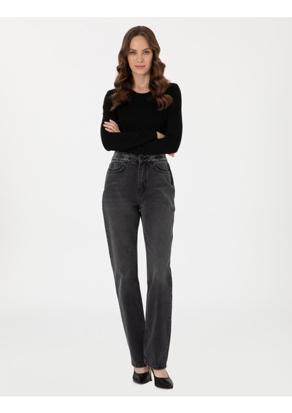 Kadın Siyah Slim Fit Basic Kazak 50315758-VR046 fırsatları