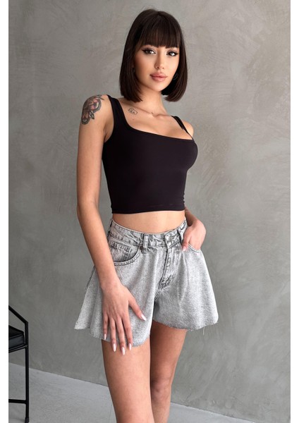 Açık Gri Geniş Kesim Dikişsiz Denim Şort modelleri