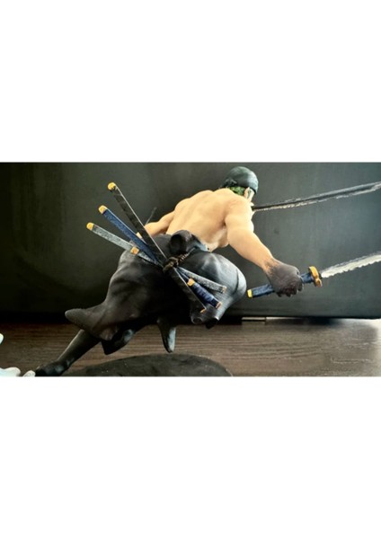 Roronoa Zoro Heykeli – Üç Kılıç Stili 3D Baskı One Piece Figürü