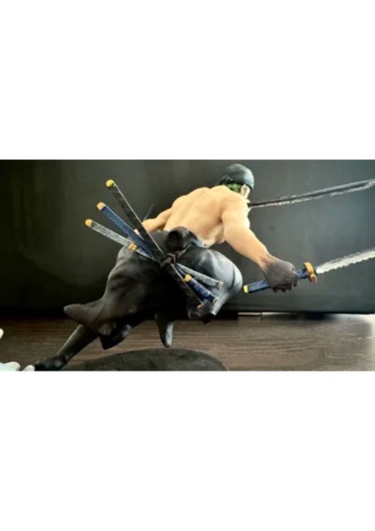 Roronoa Zoro Heykeli – Üç Kılıç Stili 3D Baskı One Piece Figürü