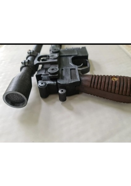 Oyuncak Han Solo Blaster – Yıldız Savaşları Tasarımı