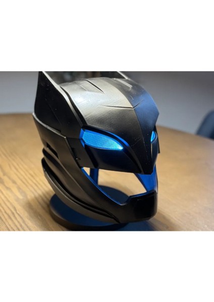 Batman Ağır Zırhlı Kask – 3D Baskı Dekor