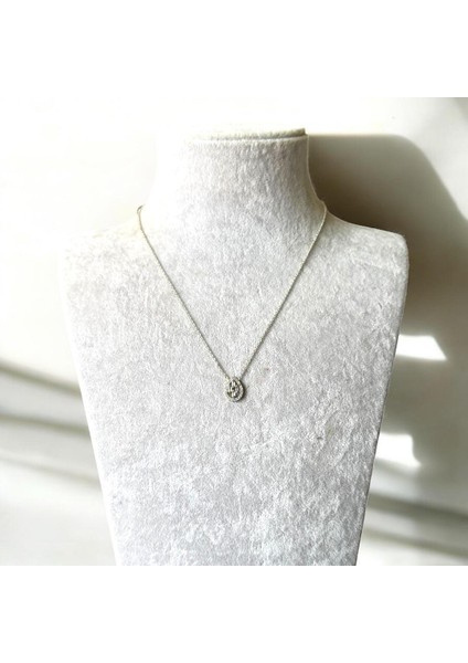 Oval Minik Taşlı Baget Çelik Kolye