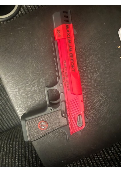 Deadpool Desert Eagle ( Deadpool Model Oyuncak Figur Tabanca )
