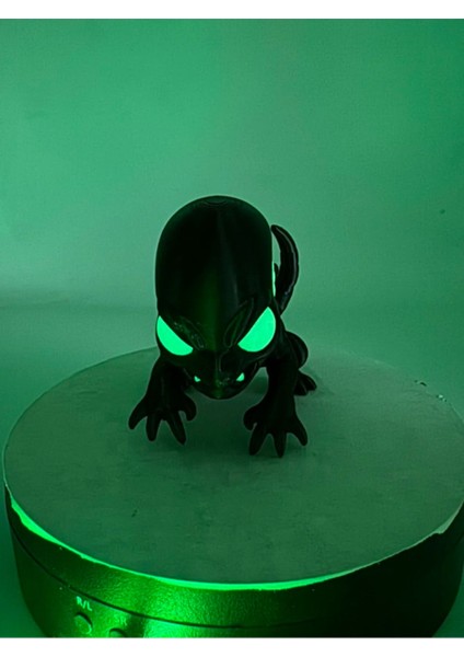Sevimli Chibi Xenomorph Figür – Alien Canavarı
