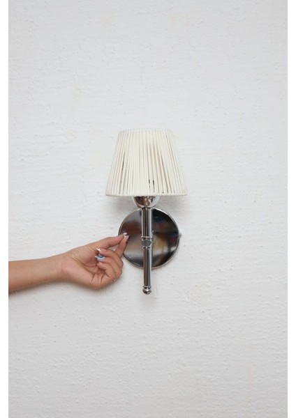 Beyaz Deri Alt Gümüş Metal Duvar Aydınlatması Ledli Aplik