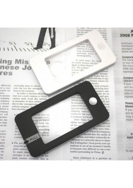 Iphone Şekli LED Işıkları ile LED Aydınlatmalı 3x-5x Okuma Büyüteç