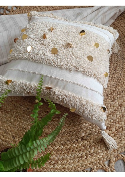 Bohem El Yapımı Ekru Renk Pullu Model 43 x 43 Kırlent Kılıfı