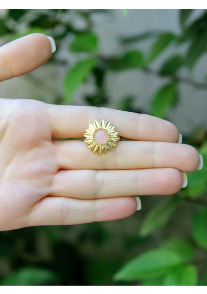 Doğal Taş Pembe Kuvars Doğal Taşlı Papatya Modelli Kadın Ayarlanabilir Altın Kaplama Yüzük EUY64PKG modelleri