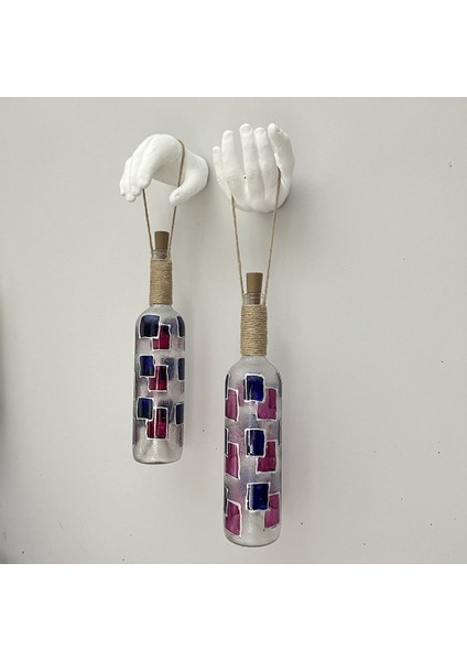 Erkek El Heykeli Dekorlu Lacivert Kırmızı Vitray Şarap Şişesi 2'li Pilli Aplik Set, Duvar Dekor