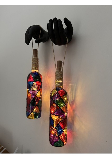 Siyah Renkli Erkek Eli Heykeli ve Tıpa Peri LED Işıklı Vitray Cam Şarap Şişesi Aplik 2'li Set modelleri