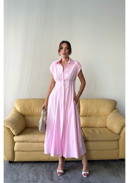 Kolsuz Vatkalı Önden Düğmeli Bel Pens Detaylı Poplin Elbise - Pembe fırsatları