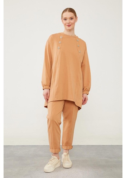 Camel Bisiklet Yaka Asimetrik Kesim Spor Takım