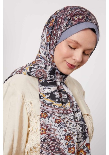 Gri Soyut Çiçek Desen Love Şal