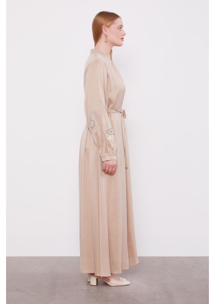 Bej Inci Nakış Detaylı Cuıpra Elbise modelleri