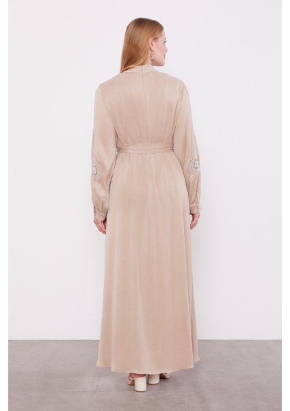 Bej Inci Nakış Detaylı Cuıpra Elbise fırsatları